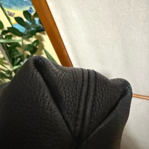 Michael Kors pebble leather shoulder bag - Picture 11 of 15